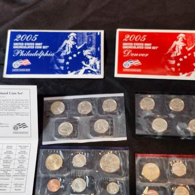 2005 U.S. Uncirculated Mint Set P & D (22 coins)