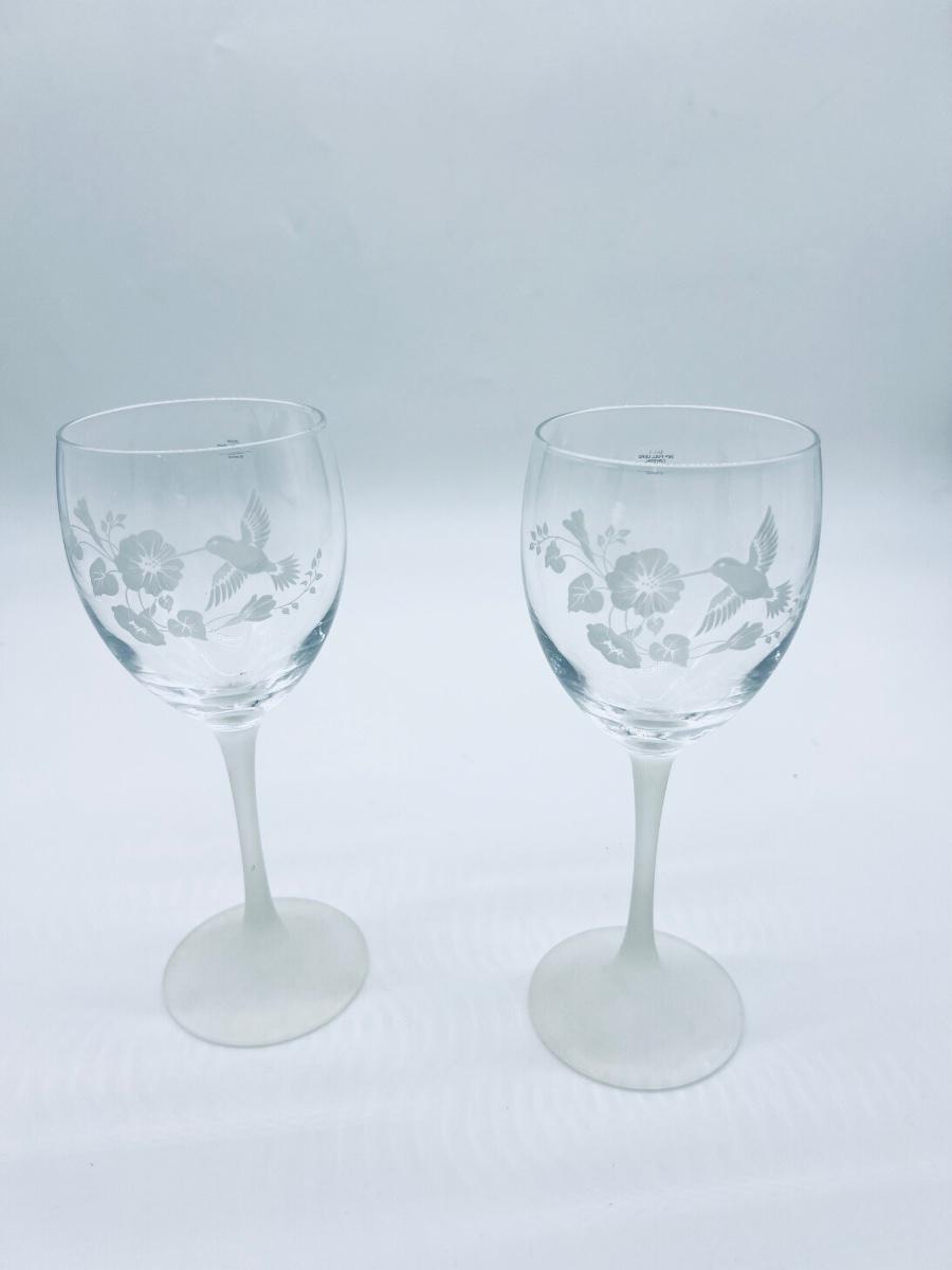 Pair Avon Hummingbird Crystal Etched Goblets | EstateSales.org