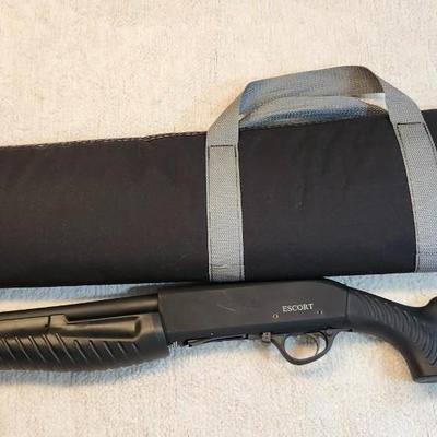 LOCAL PICK UP ONLY Escort Slugger Hatsan Arm Company 12 ga 3 inch magnum with Case