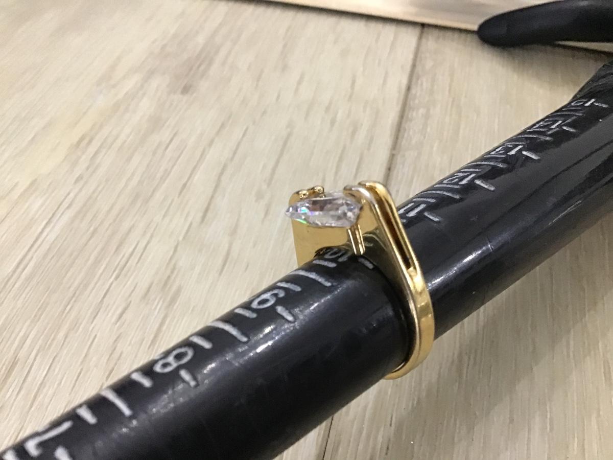 Beautiful RSC Crystal Ring | EstateSales.org