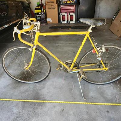 1970's Schwinn Varsity Vintage Touring Road Bike Steel USA Chicago