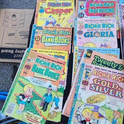 Comic book Lot and W F Magazine