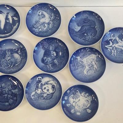 Royal Copenhagen Plates Years 1990-1999 Mother's Day Series