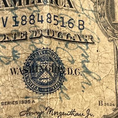 Sale Photo Thumbnail #150: Writing is on both bills