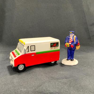 Lot 17 | Special Delivery | Snow Village Post
