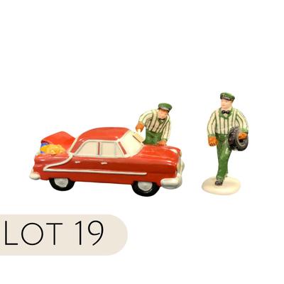 Lot 19 | Service with a Smile