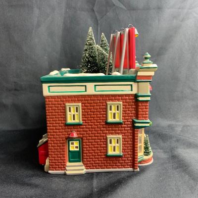 Lot 104 | Hershey’s Chocolate Shop