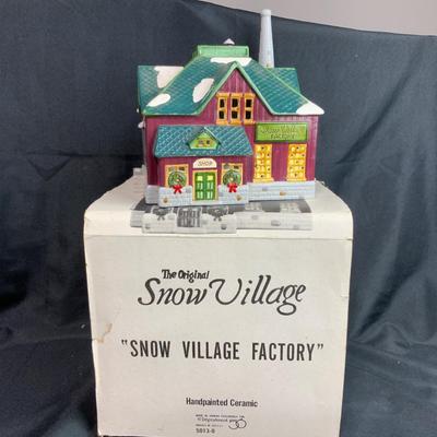 Lot 109 | Snow Village Factory