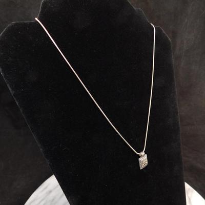 925 Sterling Marcasite Pendant w/ 925 Serpentine Chain 16" - 5.4g