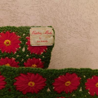 Beautiful Vintage Green and Red Floral Throw Blanket