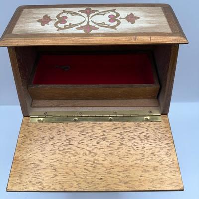 Norleans Musical Jewelry Box