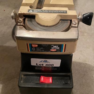Wet Stone Model 2900 by Wen sharpening machine
