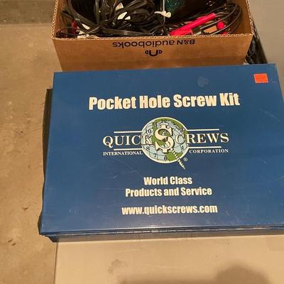 Pocket Hole Screw kit w/tons of screws