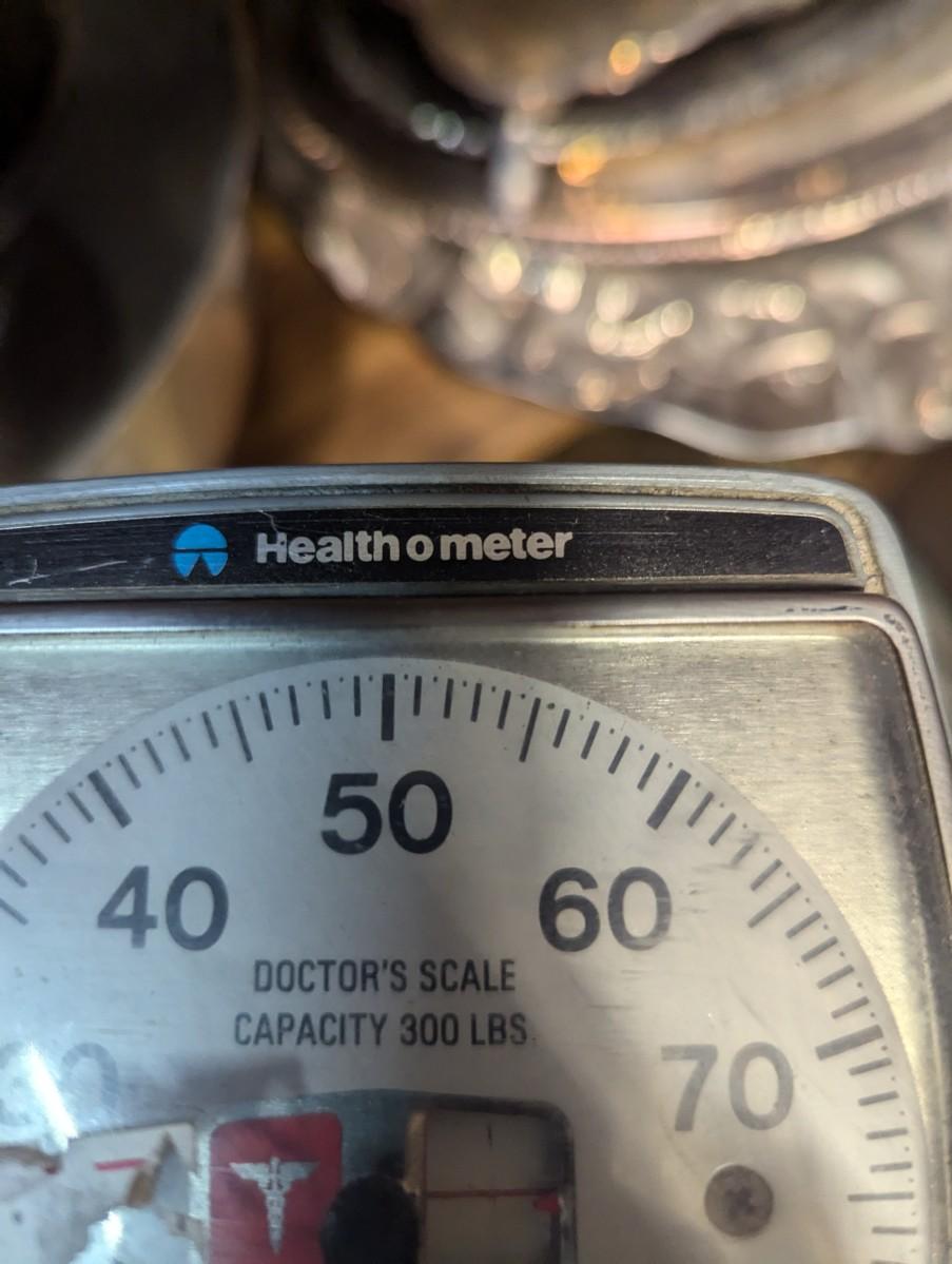 Health O Meter Doctor's Scale | EstateSales.org