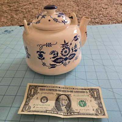 Tea pot