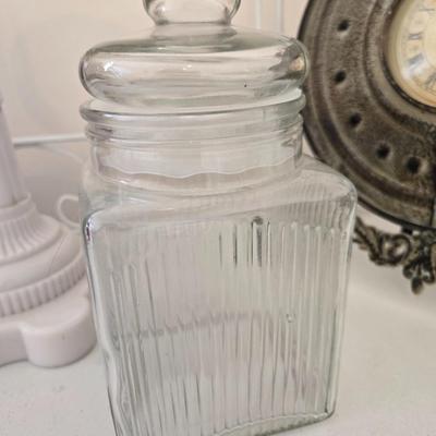 Cookie jar
