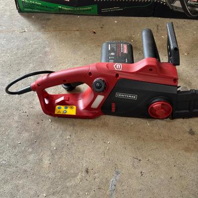 LOT 4G: Craftsman Electric Chainsaw, Homelite Electric Blower/Vac & Craftsman Bushwacker