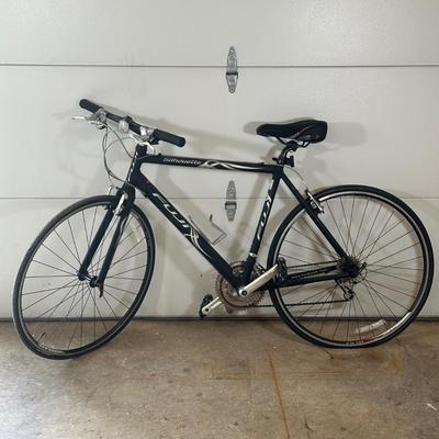 LOT 6G: 21” Fuji Silhouette Bicycle
