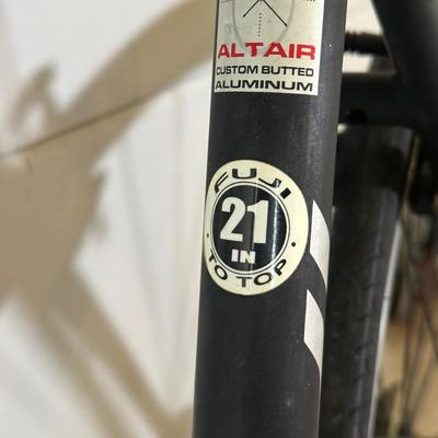LOT 6G: 21” Fuji Silhouette Bicycle