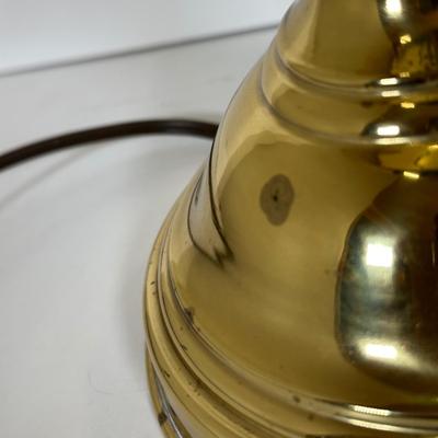 LOT 23D: Vintage Brass & Glass American Federal Eagle Table Lamp