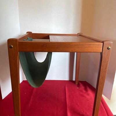 Sale Photo Thumbnail #40: Mid-century magazine rack ￼