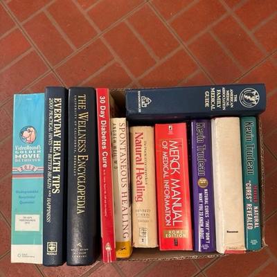 Sale Photo Thumbnail #124: variety of books