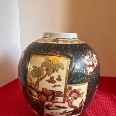 Sale Photo Thumbnail #134: vintage round porcelain Chinese vase 9 inch tall
