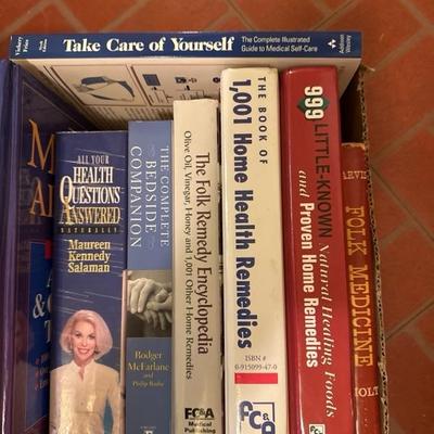 Sale Photo Thumbnail #138: variety of books