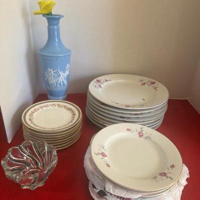 Sale Photo Thumbnail #256: Flower plates and blue vase