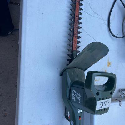 Black & decker 13” hedge trimmer