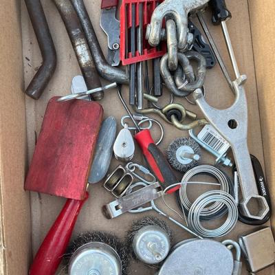 20 plus hardware pieces