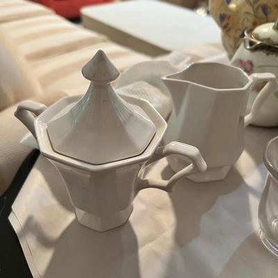 Vintage Independence Ironstone Interpeace Japan 1776 sugar and creamer set