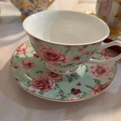 BTaT Brew To A Tea AQUA rose teacup