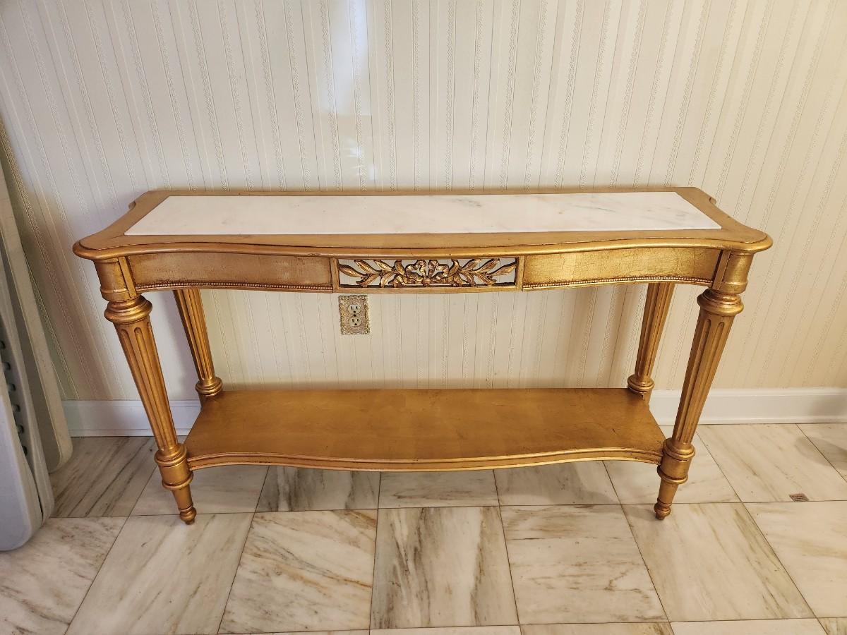 Lot #76 Vintage Hollywood Regency 1970's style Foyer/Sofa Table ...