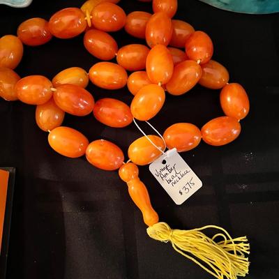 Vintage amber bead necklace