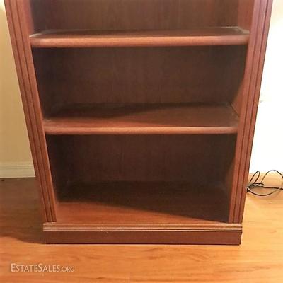 Laminate Bookshelf in Good Condition