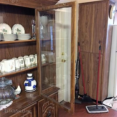 Breakfront/China Cabinet with china