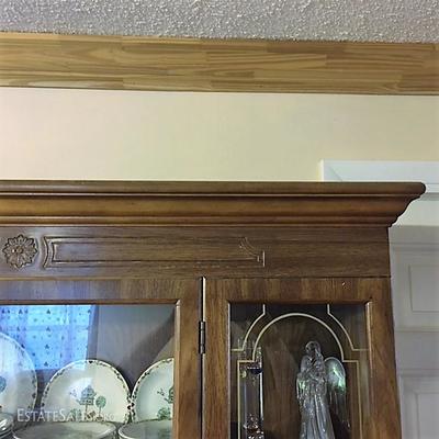 Breakfront/China Cabinet with china
