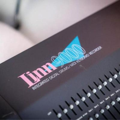 Linn 9000 Integrated Digital Drum Machine (Forat)