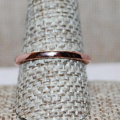 Size 10 Marked .925 Interesting "Pearl & Pear" Stone Ring on a Rose Gold Silver Band (2.5g)