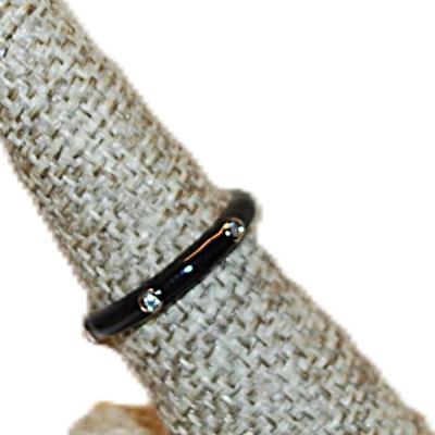 Size 6 Delicate BLACK Enamel Ring with 6 Accent Clear Stones on a Silver Tone Band (2.3g)