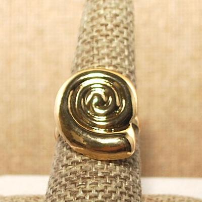 Size 8½ ALL Gold Colored "Rolled Shell" Ring on an OPEN BAND (3.8g)
