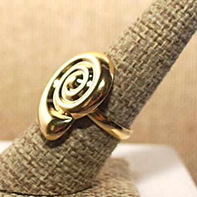 Size 8½ ALL Gold Colored "Rolled Shell" Ring on an OPEN BAND (3.8g)