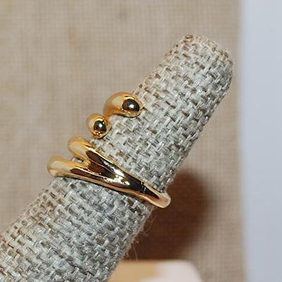 Size 5½ ALL Gold Colored "FOUR FINGERS" Ring on an OPEN Gold Tone Band (3.8g)