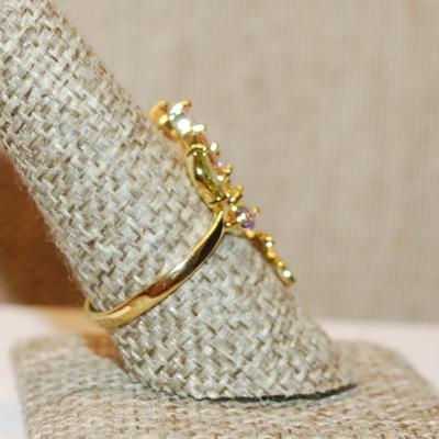 Size 9¼ Multicolor Flower Party Style Ring with Branch on a Gold Tone Band (3.7g)