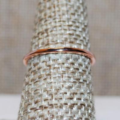 Size 8 Delicate RED Rectangle Stone Ring with Small Side Accents on a ROSE GOLD Band (1.2g)
