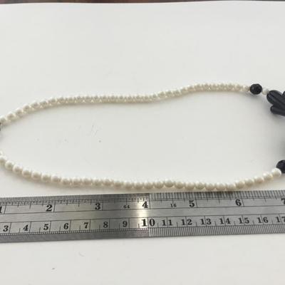 White and black beaded collar necklace