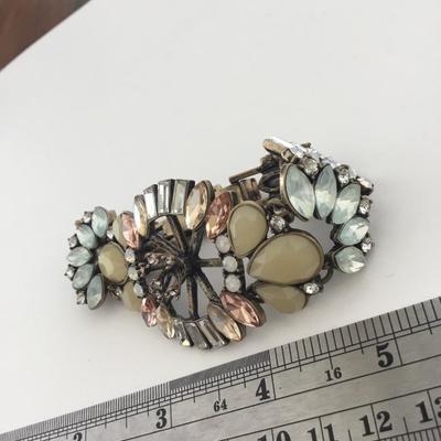 C L marked faux gemstone beautiful bracelet