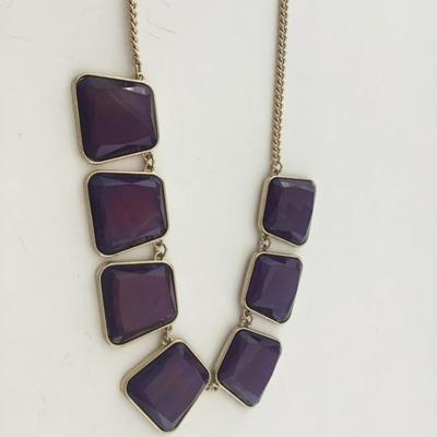 Gold tone purple fashion necklace