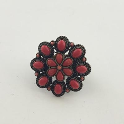 Bronze tone stretchy red flower ring